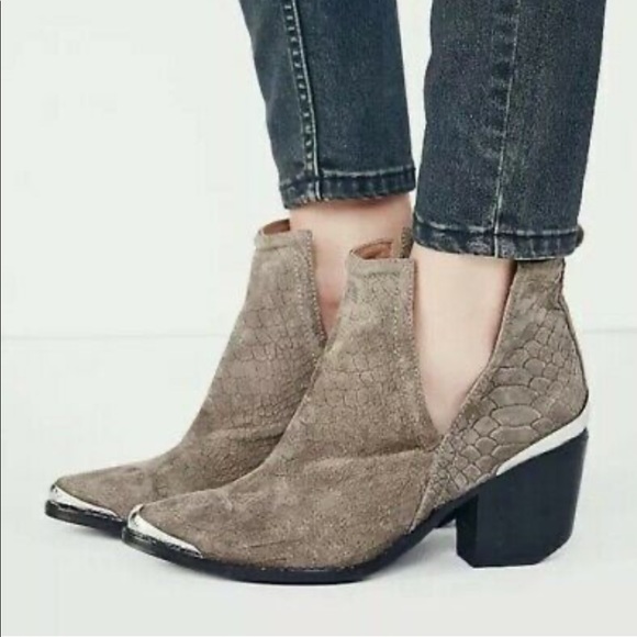 Free People Jeffrey Campbell Cromwell Hunt The Plains Cutout Ankle Boots Size 6 - Picture 2 of 16